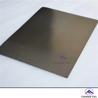 Tấm Titan lớp 7
